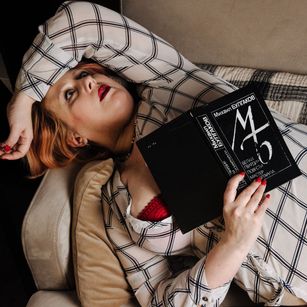 Model - NikolRedMilf dance