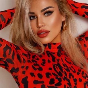 Model - Radmila_Star stockings