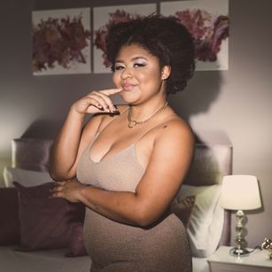 Model - Ashley Rey pussy