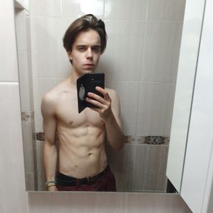 Model - Nicky Licky Twink