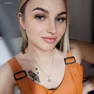 Model - Princess Diana young