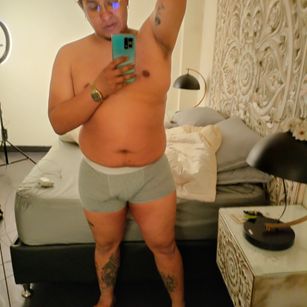 Model - Frank Efron joi