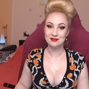 Model - Miss Lexy Gold toys