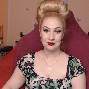 Model - Miss Lexy Gold toys