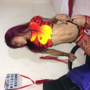 Model - Lahiana Smith dildo