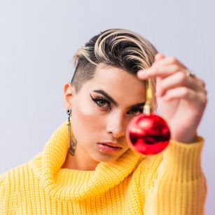 Model - CLOE KOHUT mistress