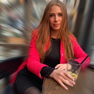 Model - Katrin_fox findom