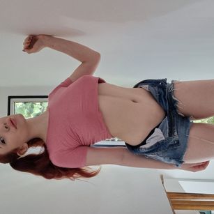 Model - Mia cottii femdom