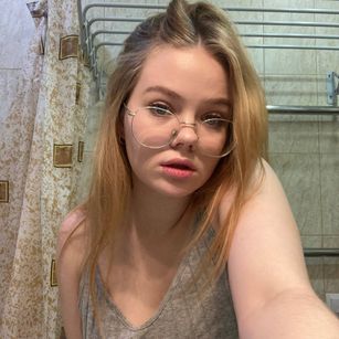 Model - KattieKattt bigass