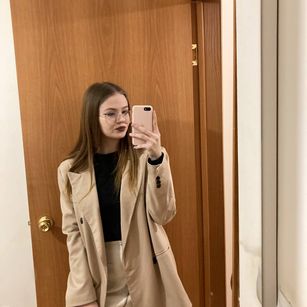 Model - KattieKattt masturbation