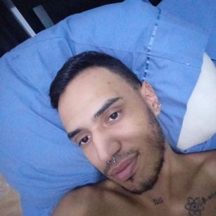 Model - TylerNdAdele thin