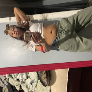 Model - SweetsandPeaches2023 Ebony