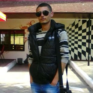 Model - BobbyNavyLa dance