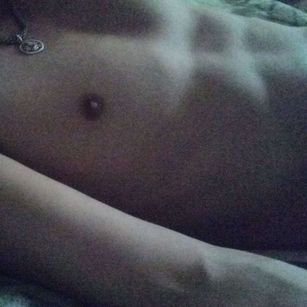 Model - BobbyNavyLa dirtytalk