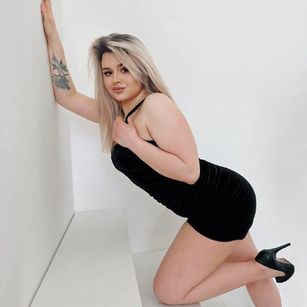 Model - ChloeMoy cute