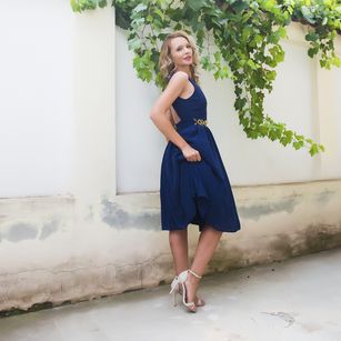 Model - AmazingJullia charming