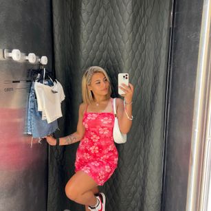 Model - Lola Mai DOMINACION