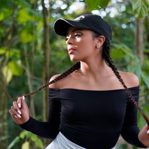 Model - MilaSsnyder playful