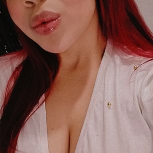 Model - I am Katy latina