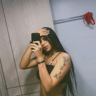 Model - sofia allnatural