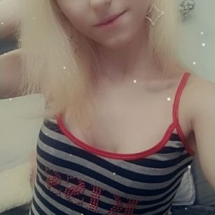 Model - MishelClark shaved