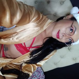 Model - Ninna Stone eatcum