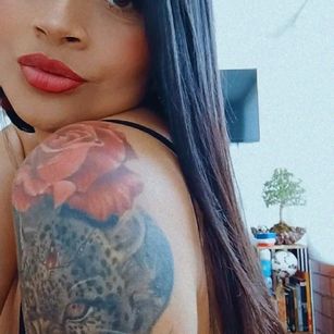 Model - Sophie Sexx sexo