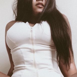 Model - Princess Luxy feet