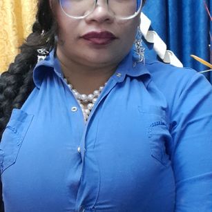 Model - MarieStandford hugetits