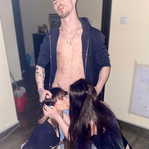 Model - CashMolda bigcock