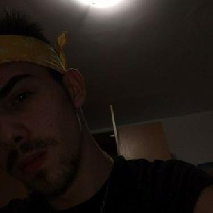 Model - CashMolda bdsm