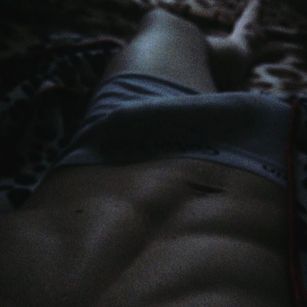 Model - CashMolda muscle