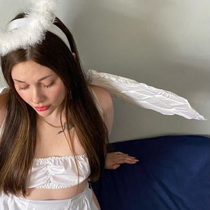 Model - MiyaFoxxy ass