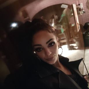 Model - Bambi Love ass