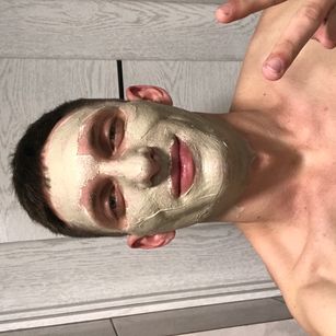 Model - Tvoyboy lowzxx