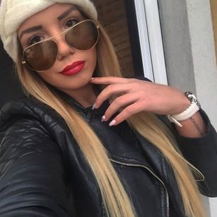 Model - SweetNaomi cute