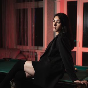 Model - Anisa masturbation