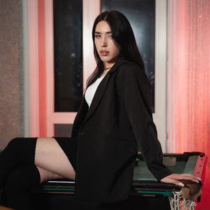 Model - Anisa submissive