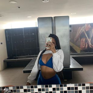 Model - Renell aiston brunette