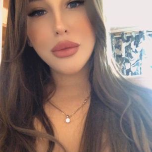 Model - Eva Mendes blowjob