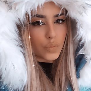 Model - Miss_Boujee heels