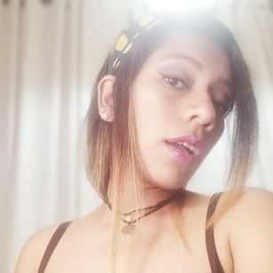 Model - CataLatina friendly