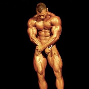 Model - Andro Akumal muscle