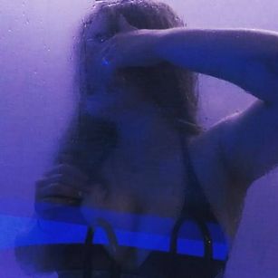 Model - VillainRedd oilshow