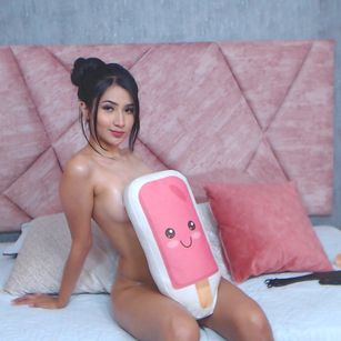 Model - TifanyRey sweet