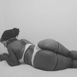 Model - FaceSitter bigboobs