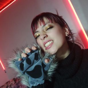 Model - Gina  smalltits