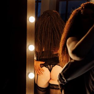 Model - EvelynDesire fastresponse