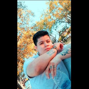 Model - Joel_Salazar milf