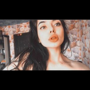 Model - qwin_qwin curvy